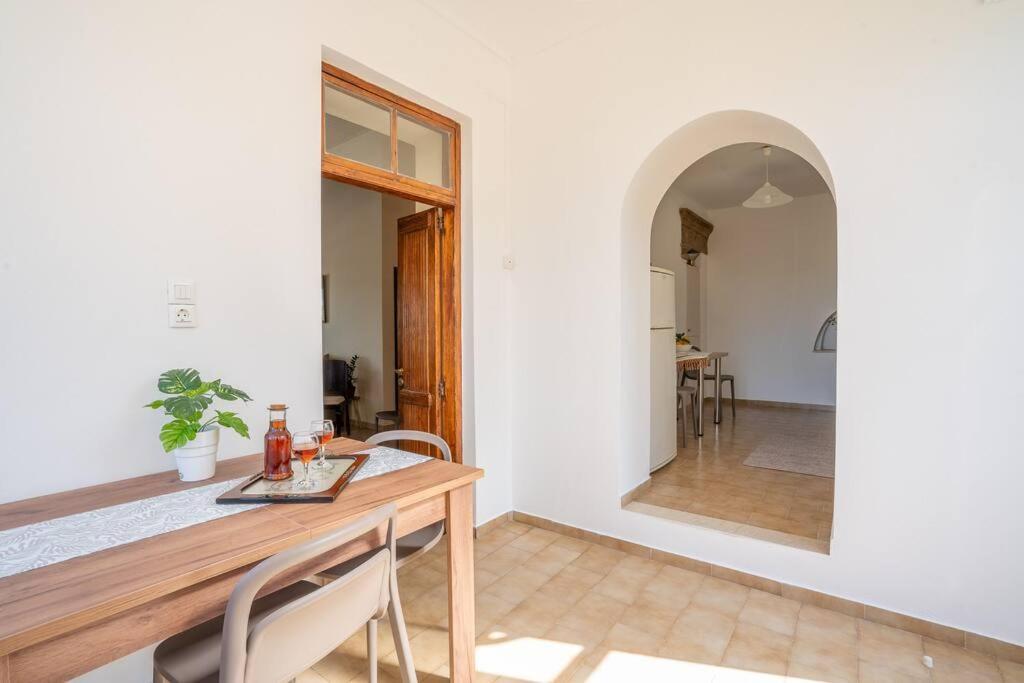 Manos Ferienhaus *